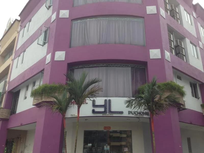 YL Hotel - photo 13