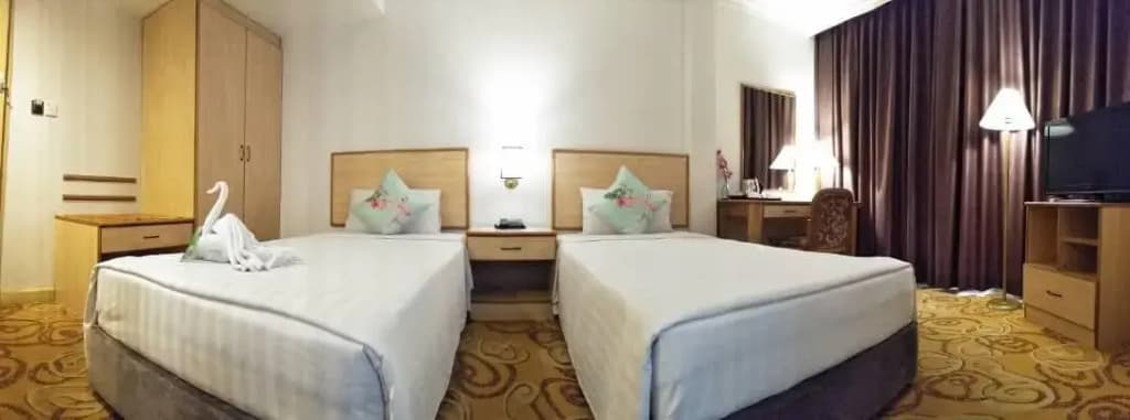 The Orchid Hotel - photo 6