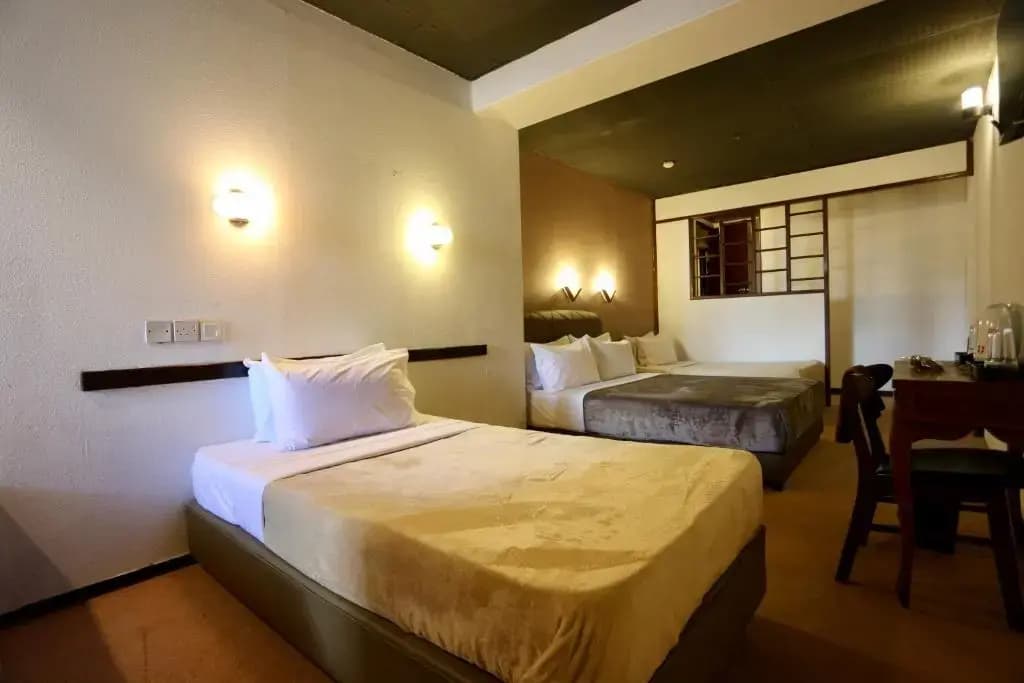 Fata Hotel by Project Borneo - photo 4
