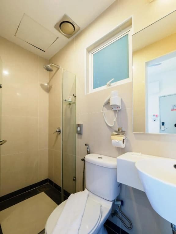 Tune Hotel KLIA Aeropolis - photo 50