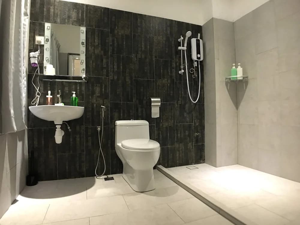 iBook9 Deluxe Family Suite by iBook Homestay - photo 9