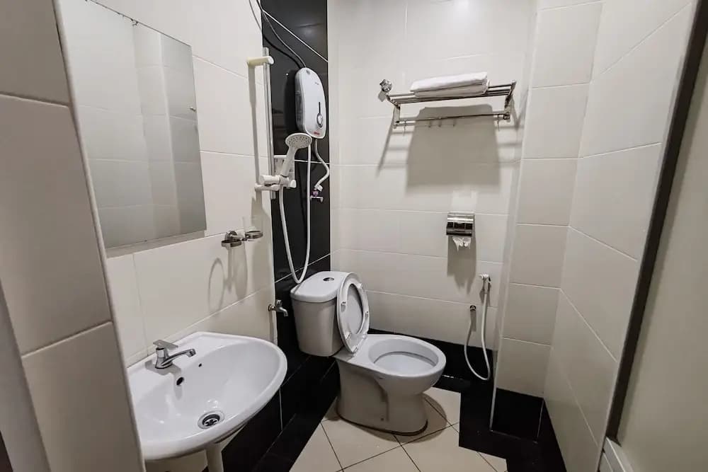 Hotel Kuang Hua Sitiawan Near To (UniKL-MIMET) - photo 7