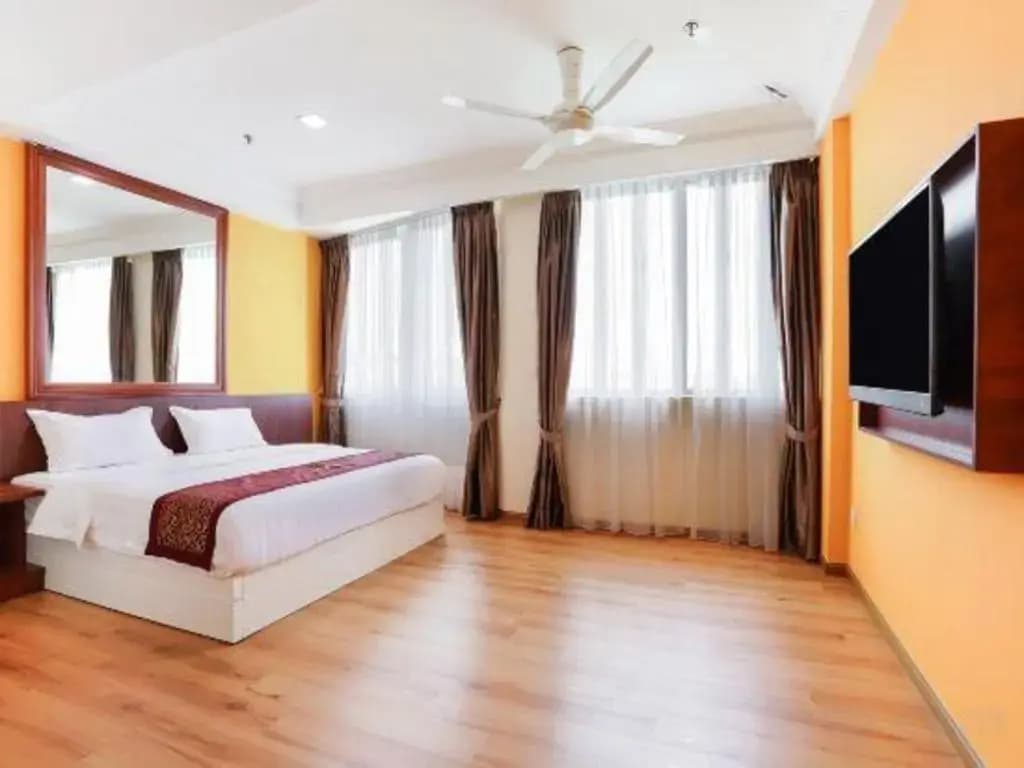 OYO 90892 L&E Hotel - photo 2