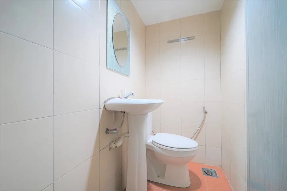 OYO 89850 Mutiara Motel - photo 10