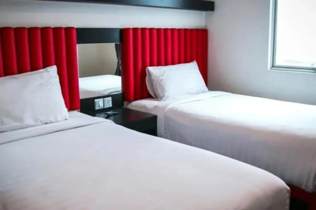 Hotel Regal Vista - photo 12