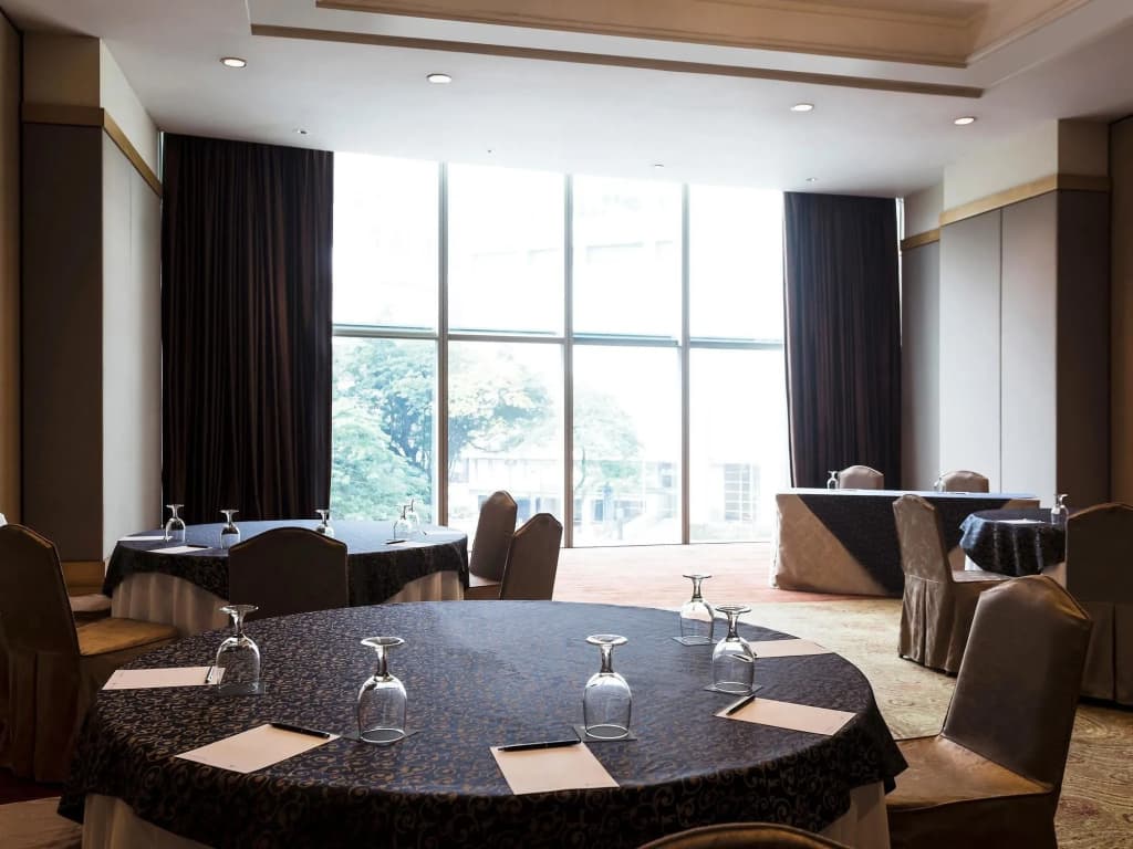 Pullman Kuala Lumpur City Centre Hotel & Residences - photo 22