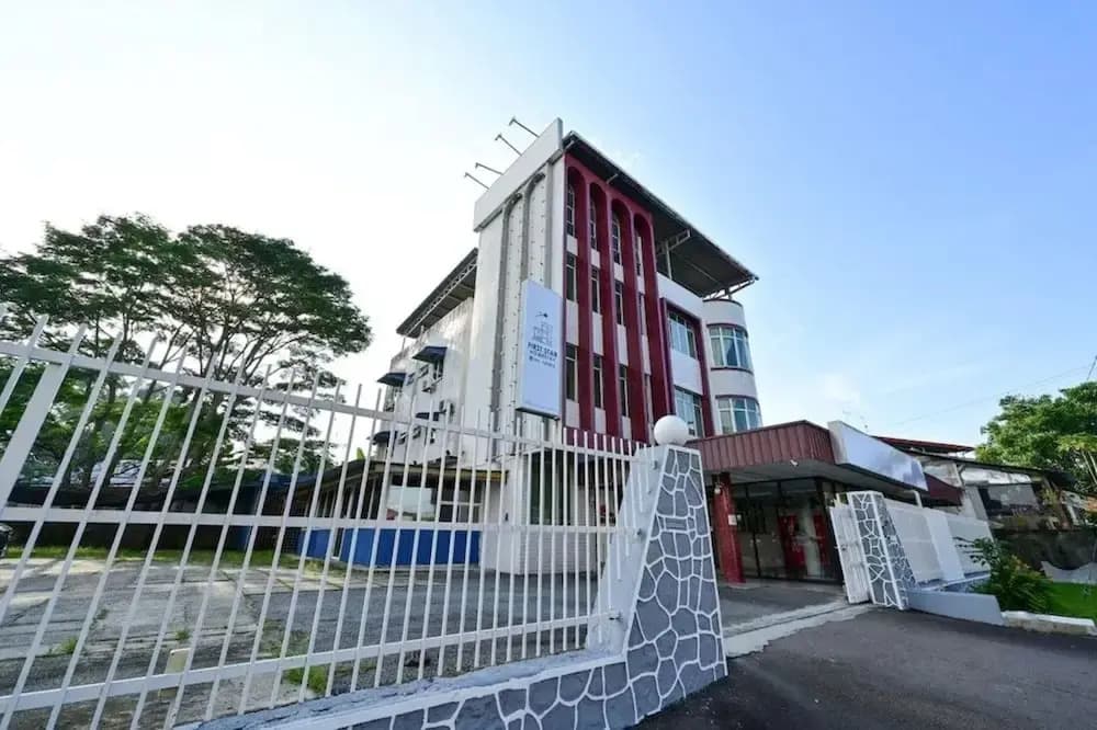 First Star Homestay - photo 1