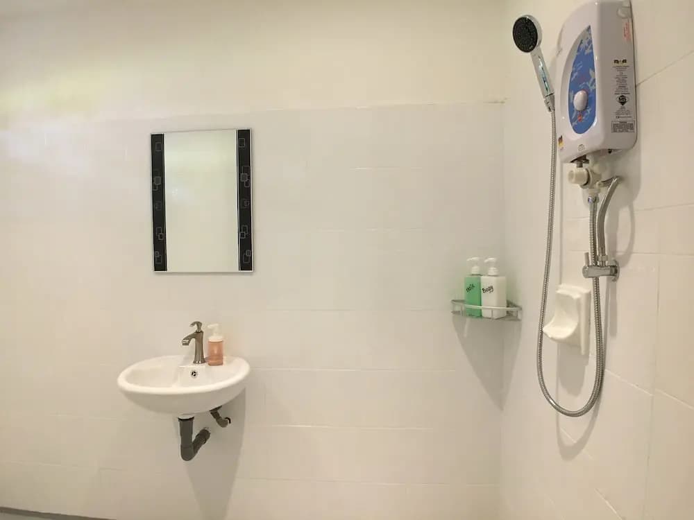 iBook4 Deluxe 2 Bedroom Gurney Suite by iBook Homestay - photo 8