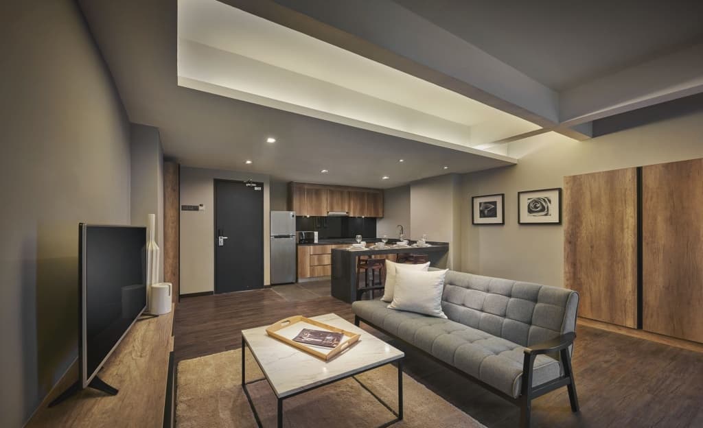 Tropics Eight Suites - photo 4