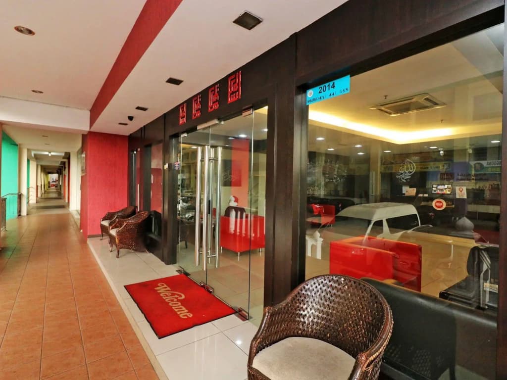 Glex Hotel Pandan City - photo 12