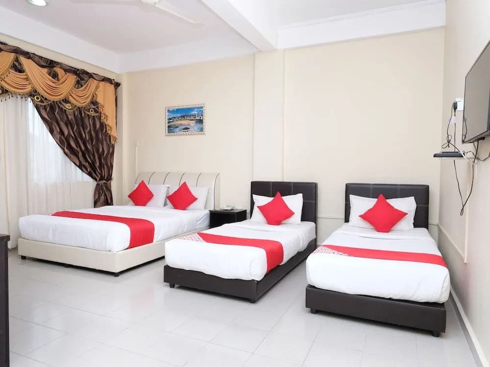 Diamond Hotel - photo 5