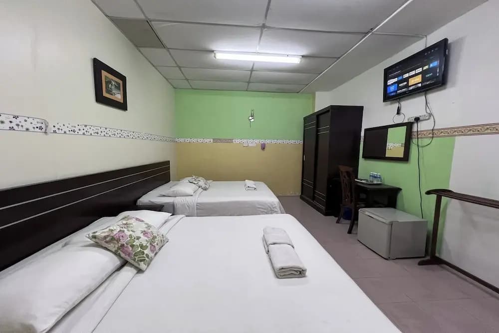 Seri Kemaman Inn, Chukai Terengganu - photo 8