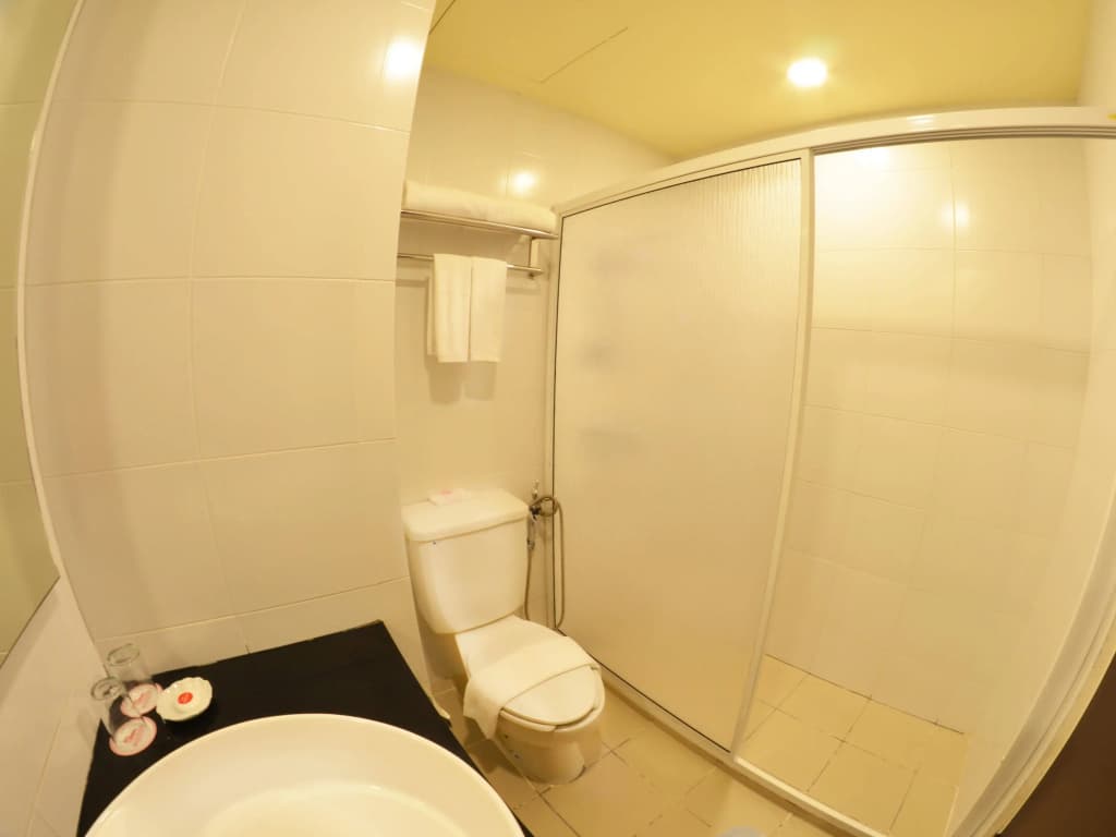 Hotel Sentral Seaview Penang @ Beachfront - photo 8