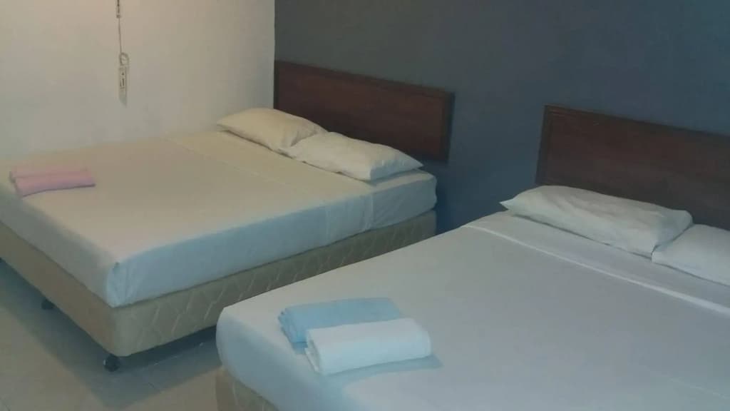 Century Rest Inn - photo 3