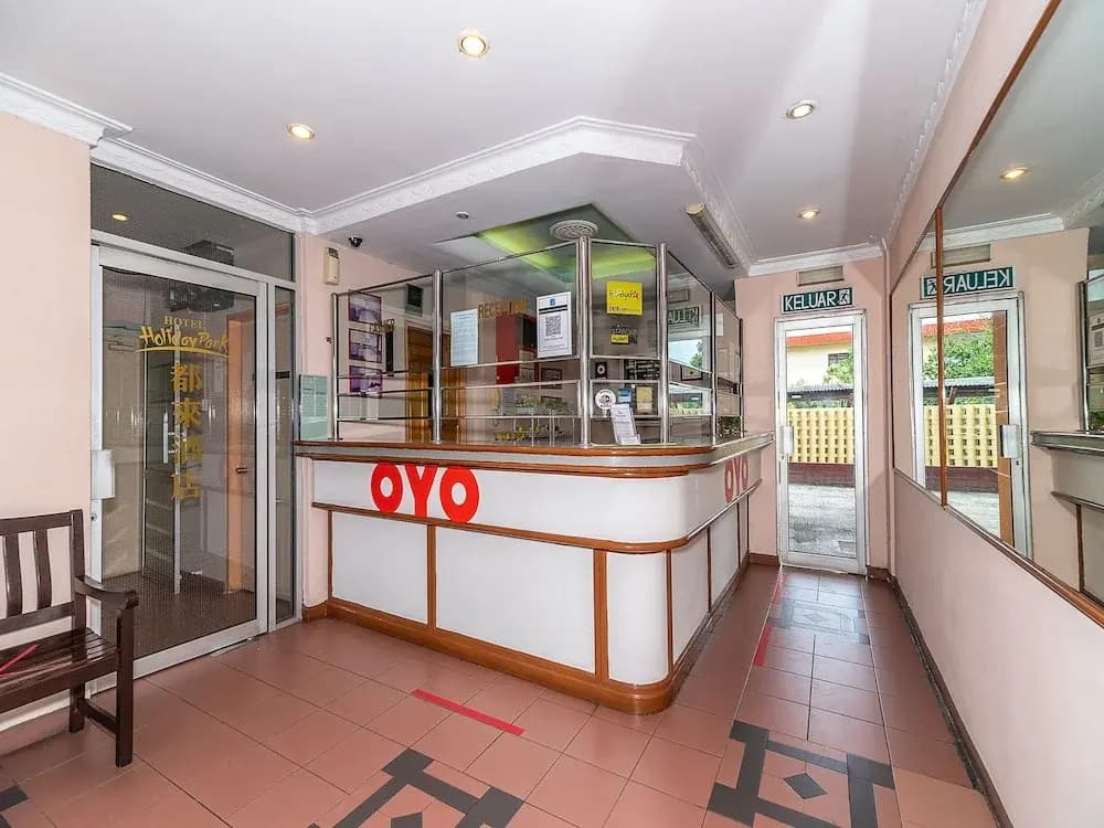 Hotel Holiday Park by OYO Rooms - photo 10