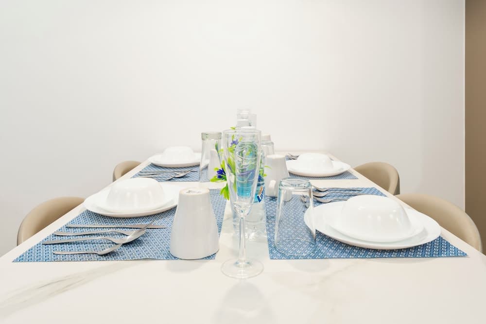 Moonway Luxury Suites At Eaton Residence - photo 11