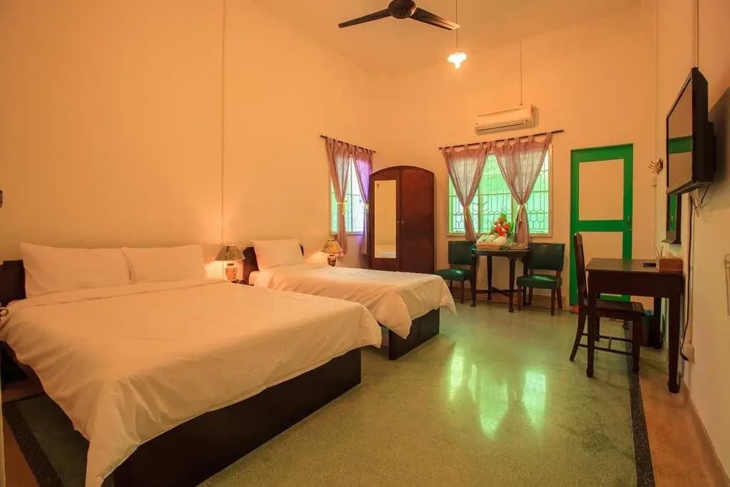 DeVilla Limbongan Boutique Homestay - photo 1