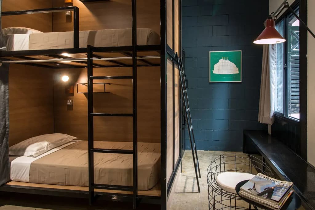 The Brownstone Hostel & Space - photo 31