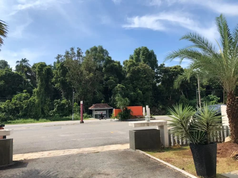 Karang Timur Motel - photo 7