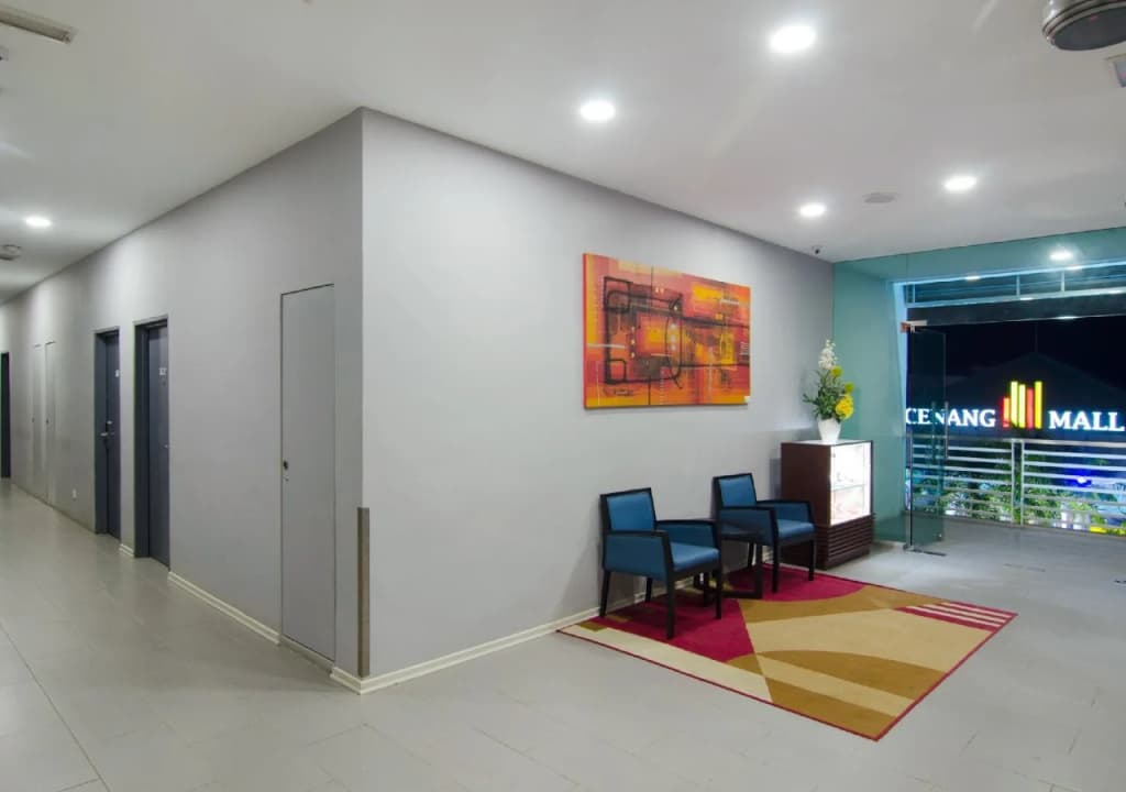 Cenang Plaza Beach Hotel - photo 12