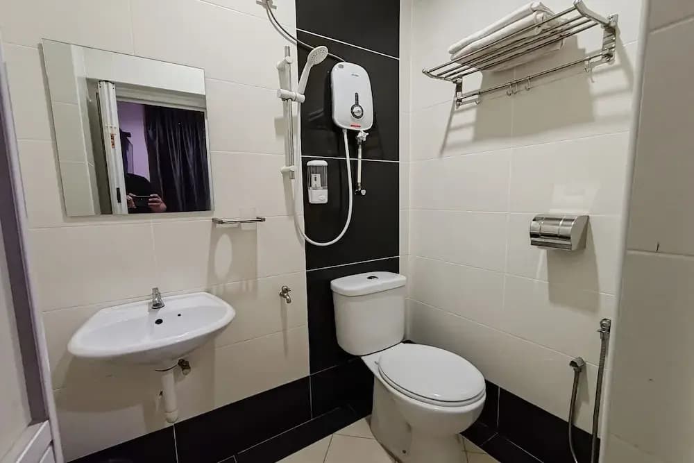 Hotel Kuang Hua Sitiawan Near To (UniKL-MIMET) - photo 9