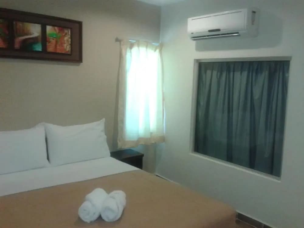Hotel Double Star Klang - photo 1