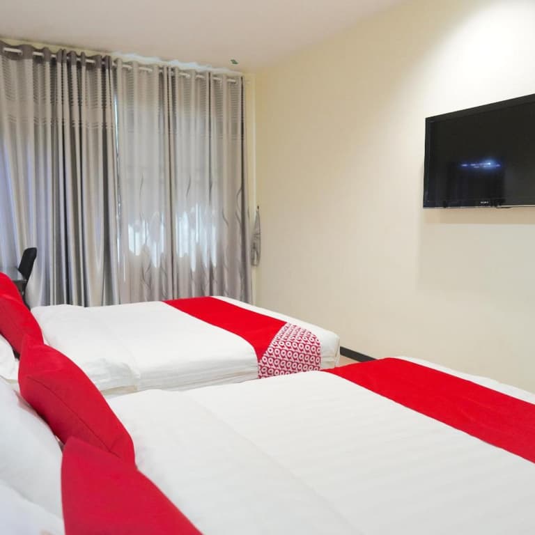 Hotel O Utama Inn - photo 16