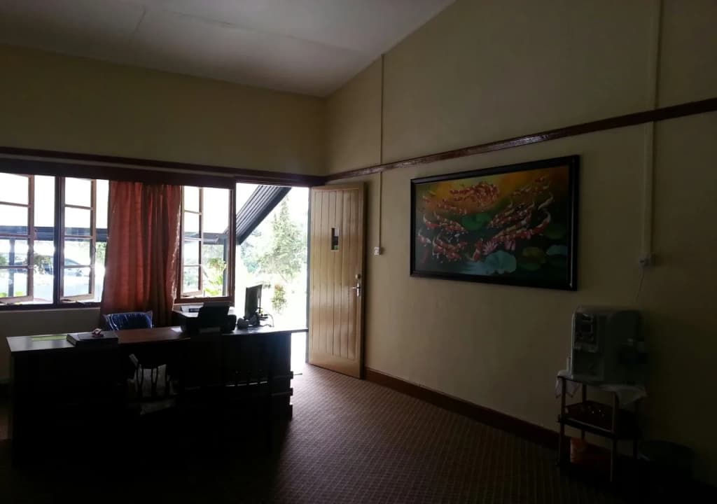 Dew Drop Inn - photo 6