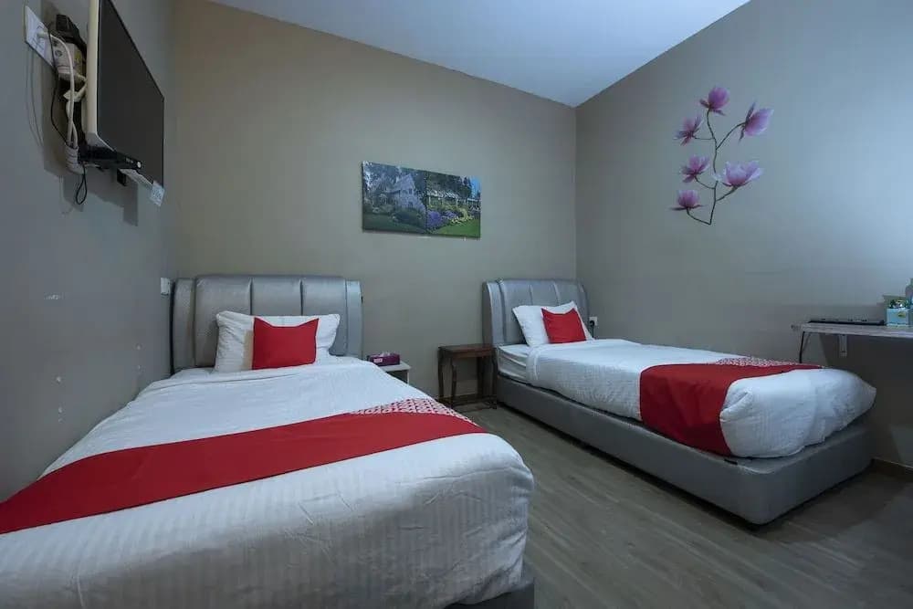 OYO 90231 Hotel By The Park Plt - photo 5
