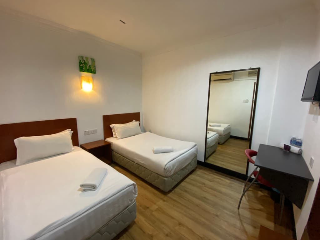 Super OYO 89847 Switz Paradise Hotel - photo 3
