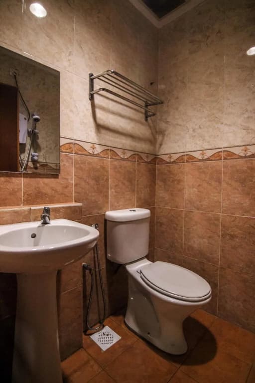 Rose Cottage Hotel Taman Daya - photo 8