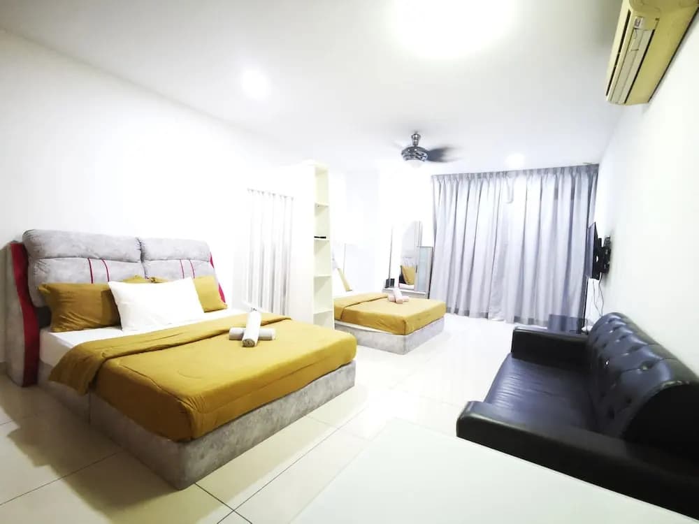 KSL Studio Homestay by Immaculate - photo 48