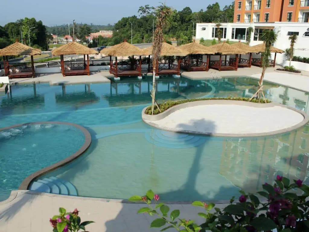 Arabian Bay Resort - Bukit Gambang Resort City - photo 13