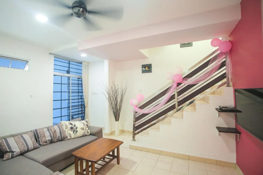DesaTebrau NewStar Homestay - Wedding Bridal House - photo 12