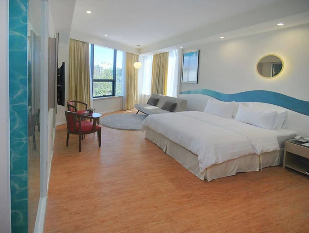 Oceania Hotel - photo 6