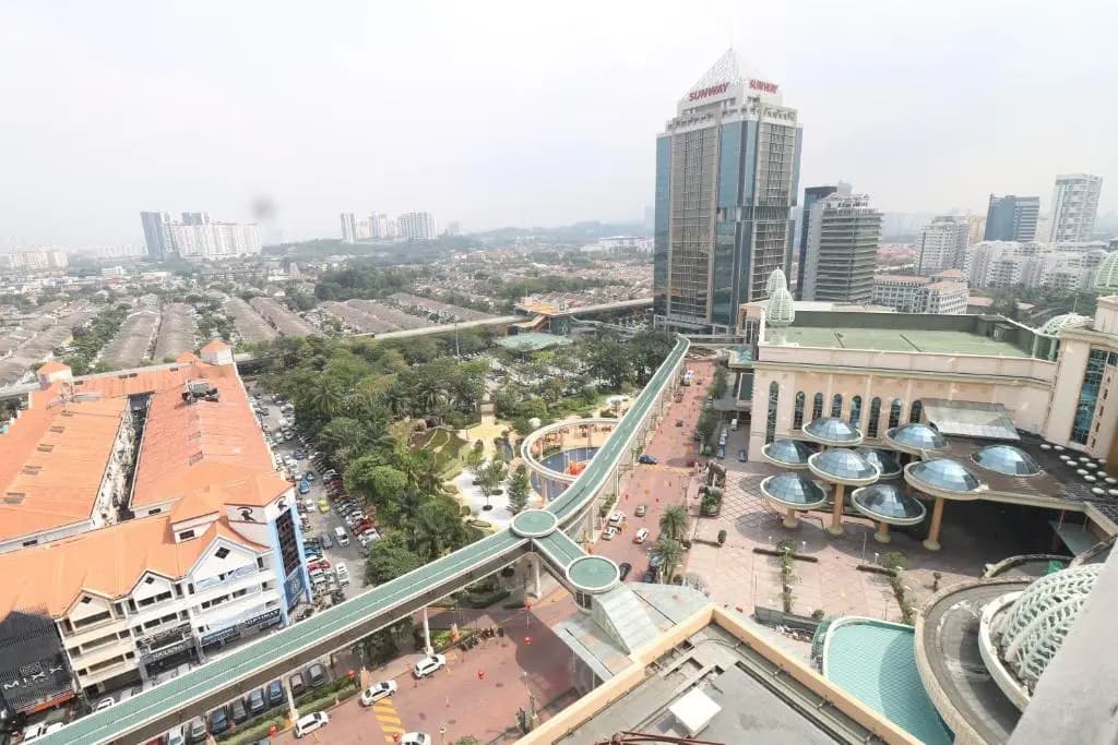 Raintree Resort suites at Bandar Sunway - main photo