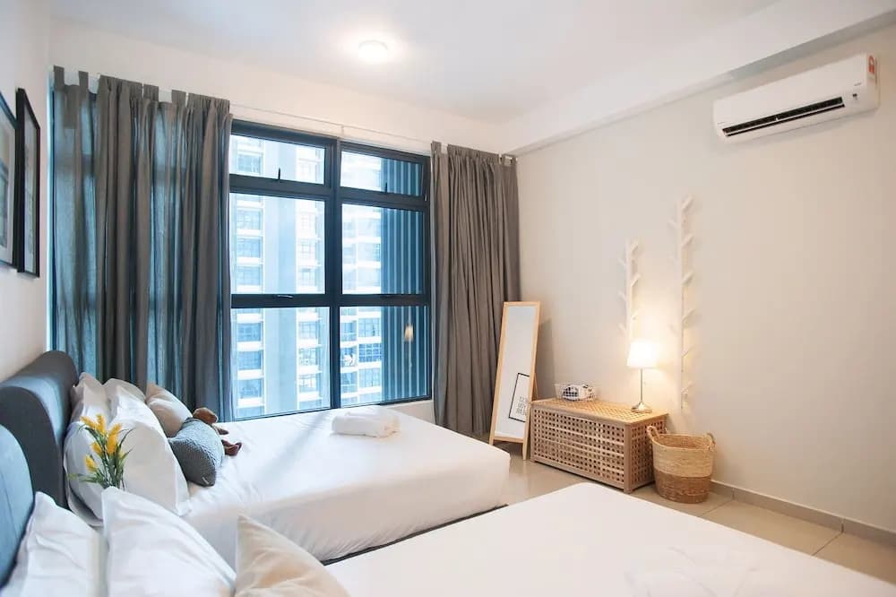 A9 Relax & Enjoy in a Luxury Condo near Jonker St - photo 6