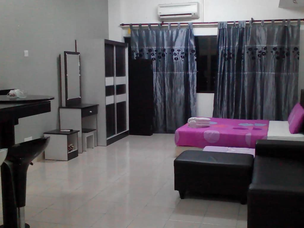 Richone Maluri Private Apartment - photo 3