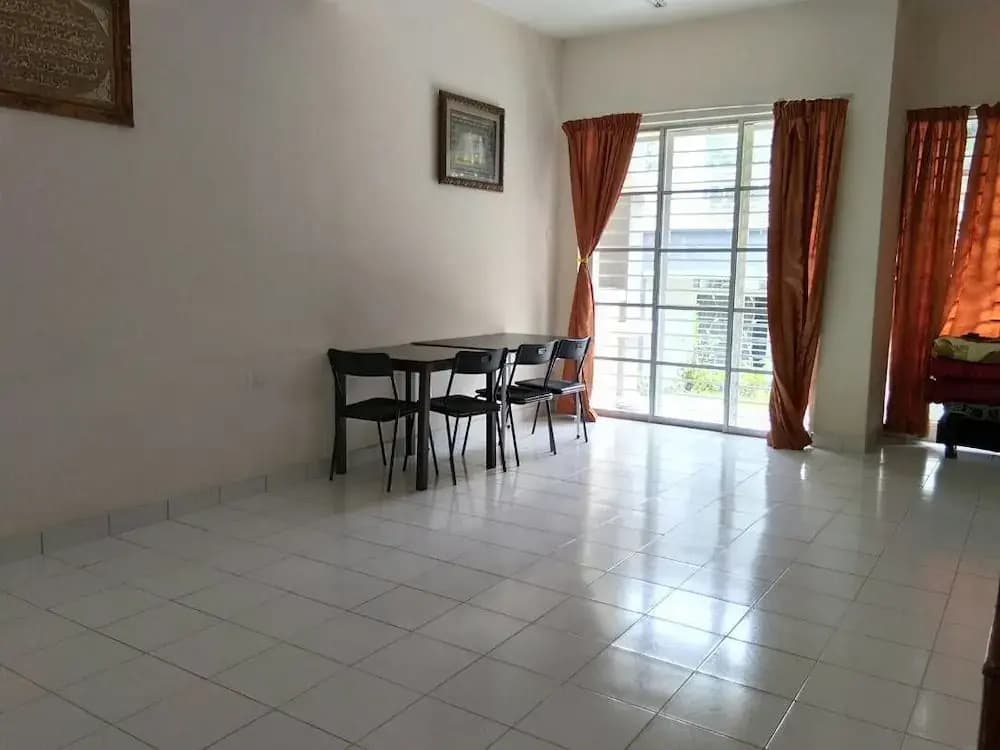 Nadrah Putrajaya Homestay - photo 18