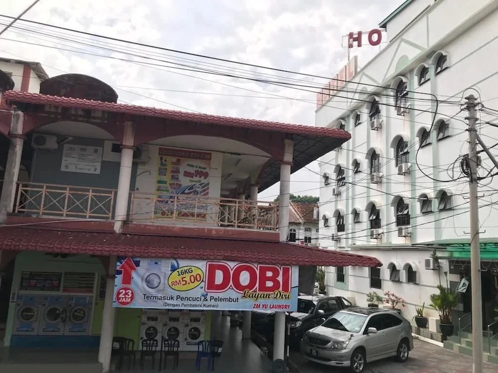 Kangsar Hotel - photo 1