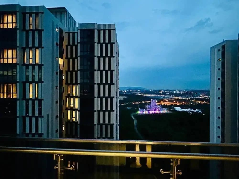 Ramada Medini - photo 17