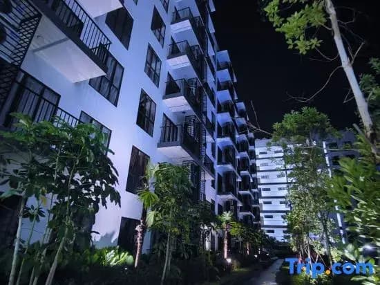 Armadale Galacity Minimalist 3Bed Entire Apartment - photo 1