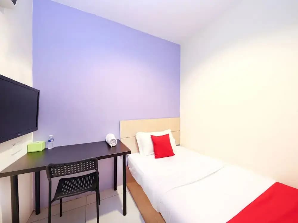 OYO 90270 South City Hotel - photo 5