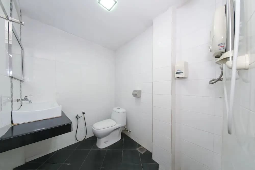 OYO 89650 Inn Hotel - photo 9