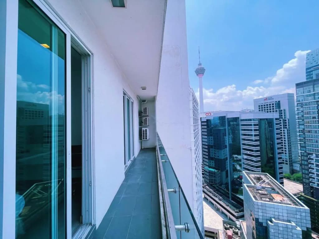 6PAX SUITES KL CITY Pavilion at Bukit Bintang NETFLIX & WIFI - photo 7