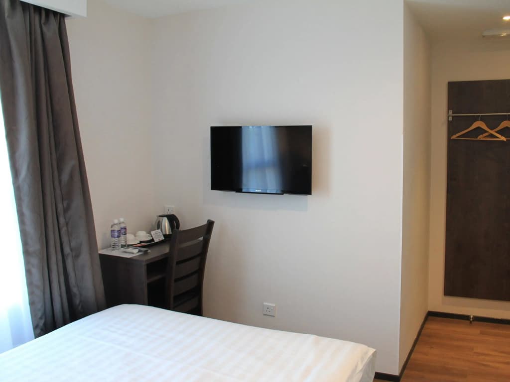 KL Hotel - photo 4