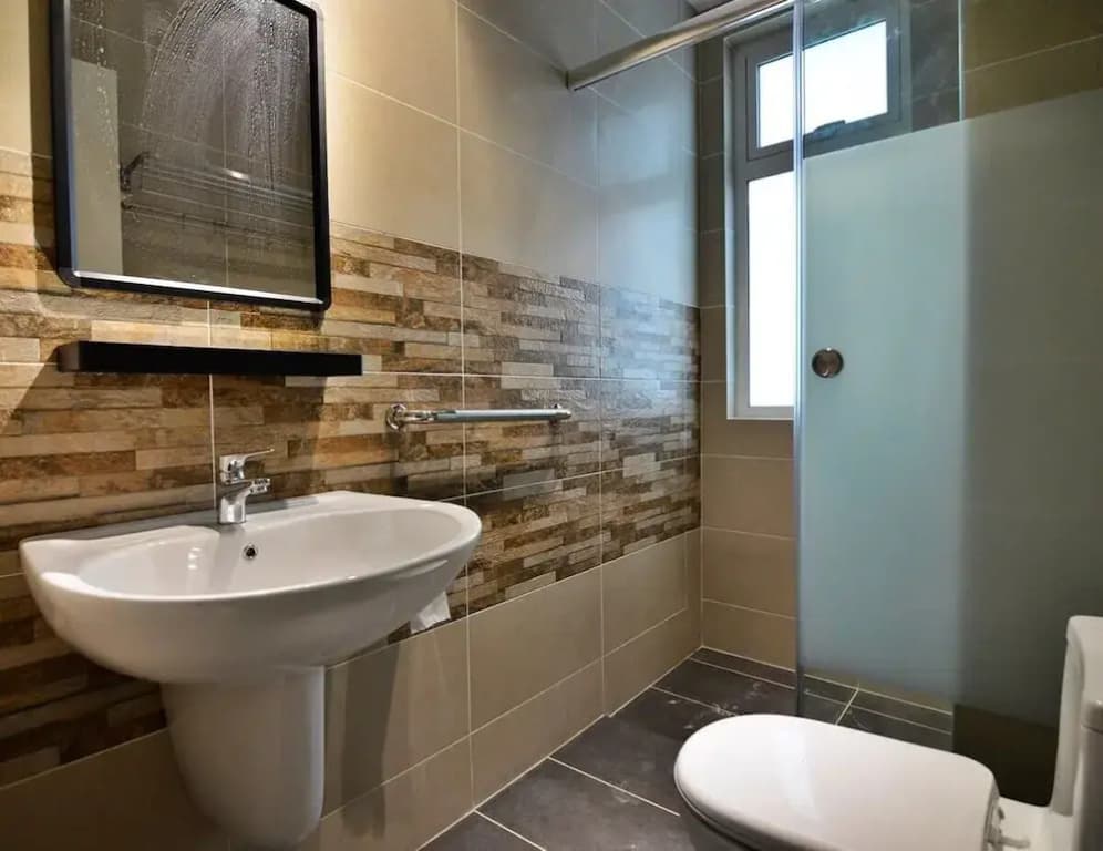 Comfy 2BR Tritower Suite Near JB Ciq, Jbcc & Capri - photo 9