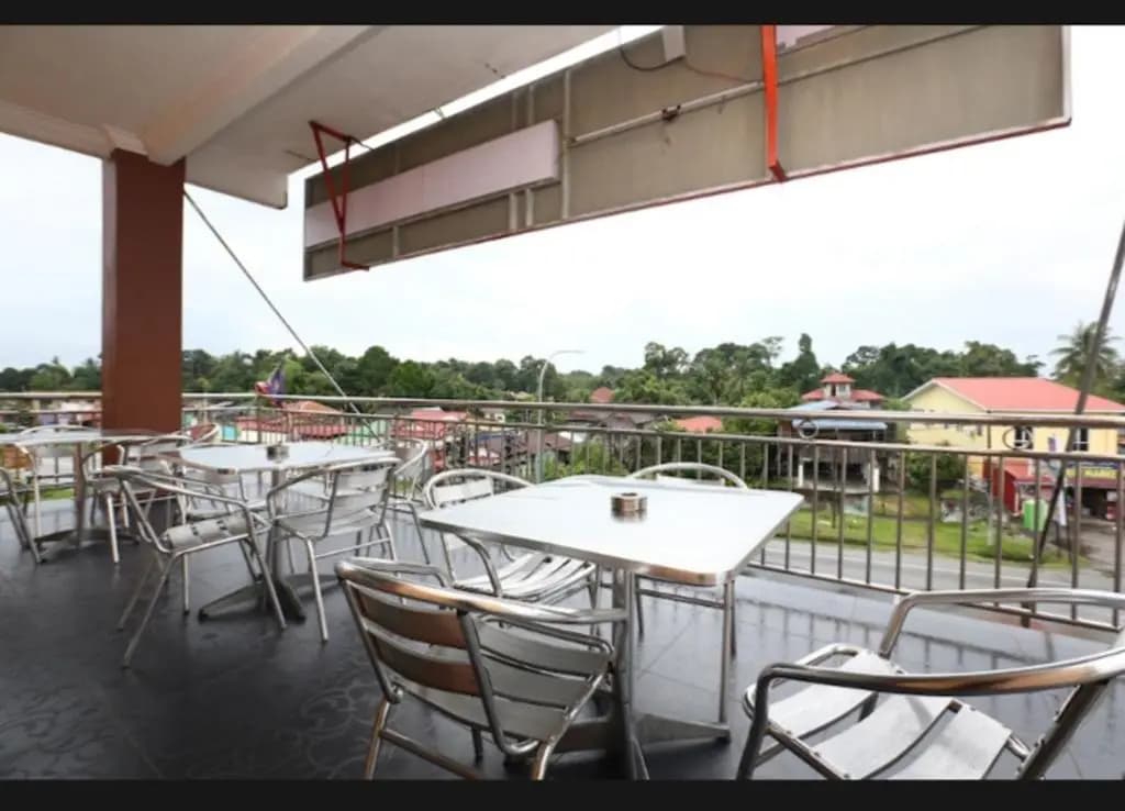 Sa Villa Holiday Inn - photo 2