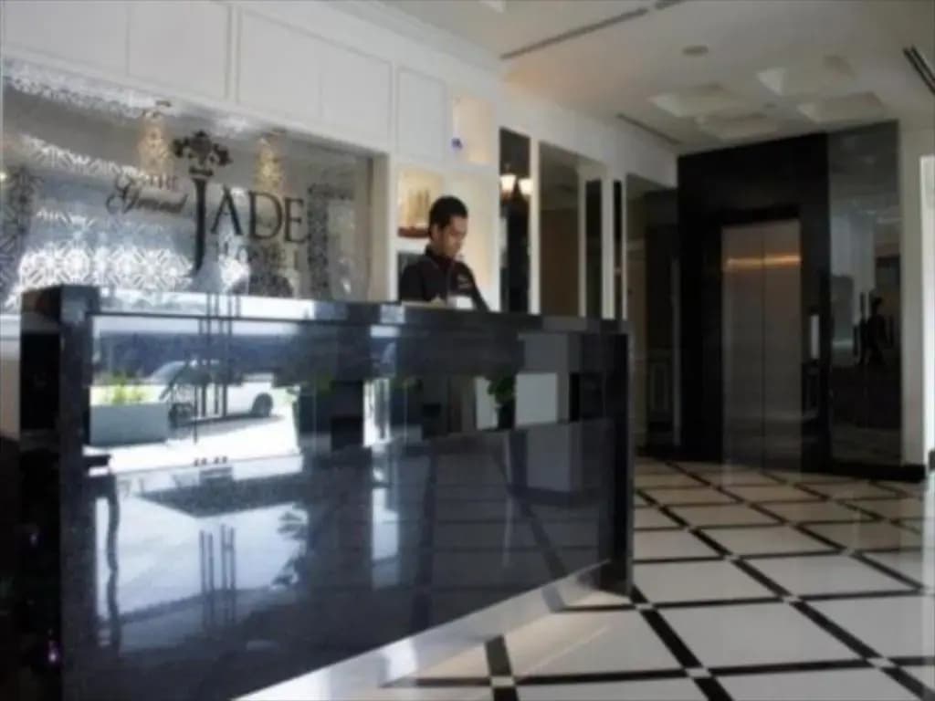 The Grand Jade Hotel - photo 26