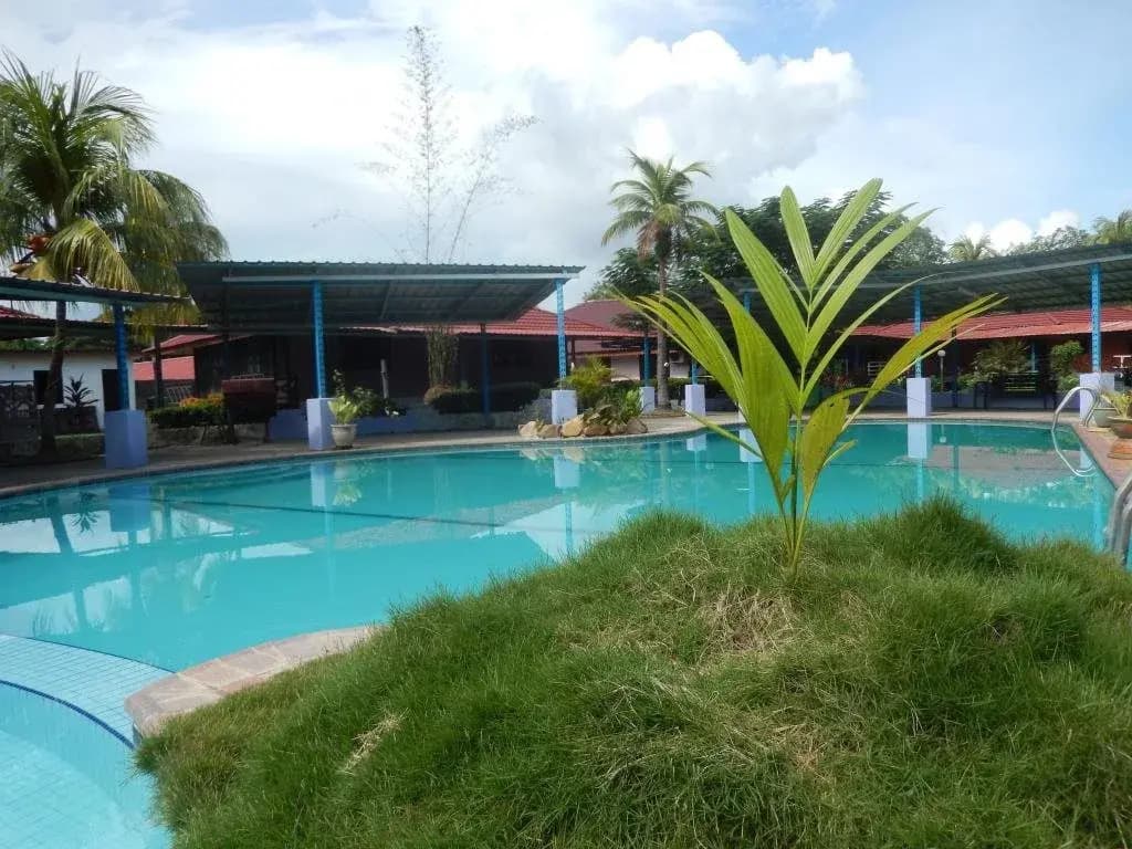 T Hotel Resort - photo 3